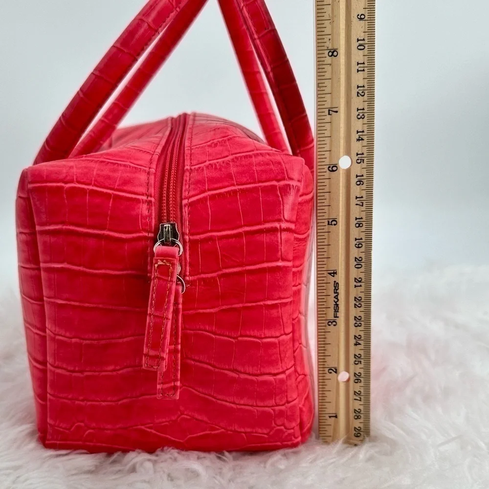 Susan Nichole Pink Crocodile Vegan Leather Oneness with Earth Hand/Cosmetic Bag